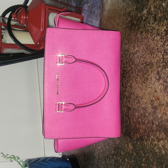 💥2/$125💥 Michael Kors Selma Saffiano Bag - Picture 3 of 17